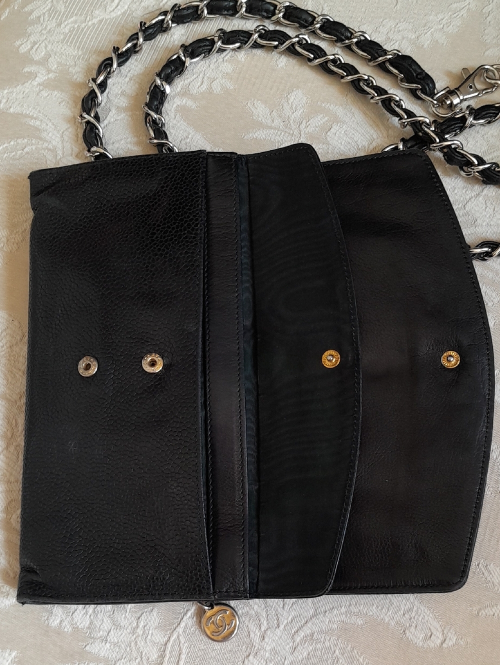 Authentic  Vintage Chanel Caviar Clutch or Wallet On Chain with Gold CC Zipper! - Picture 5 of 16